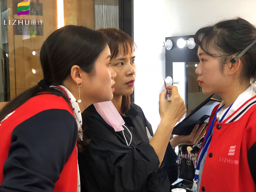 如何判別護(hù)膚彩妝品好不好？