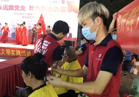 你合適剪短發(fā)嗎？廣西專業(yè)美發(fā)學(xué)校教你判斷