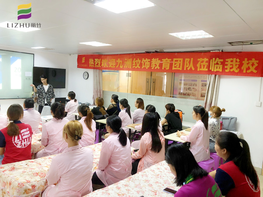 紋繡師的職業(yè)道德？南寧學(xué)紋繡的學(xué)校幫你總結(jié)