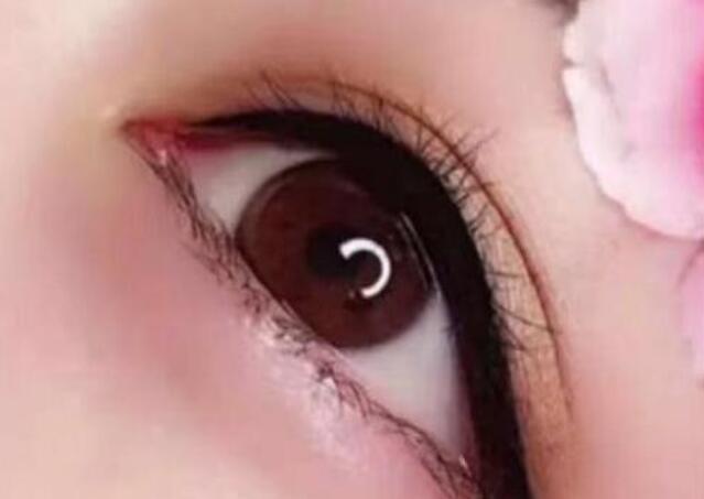 美瞳線需要紋小尾巴嗎？南寧紋繡專業(yè)學(xué)校課程