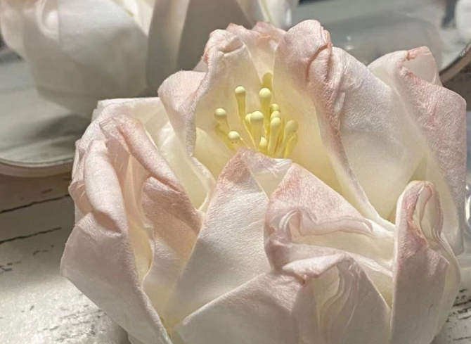 玫瑰花折紙教程，南寧花藝師培訓(xùn)學(xué)校分享