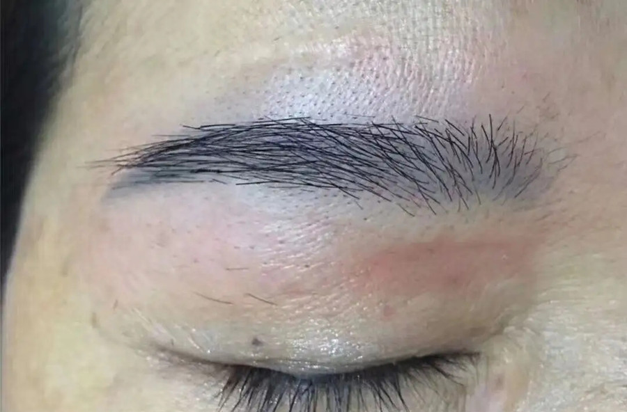 藍(lán)眉和紅眉形成的原因，看南寧紋繡培訓(xùn)正規(guī)學(xué)校哪家好?
