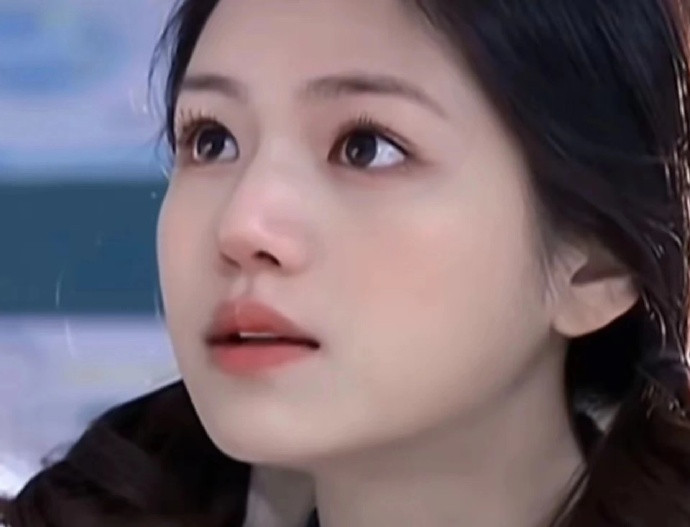 消腫減齡眼妝，廣西化妝基礎(chǔ)班教程