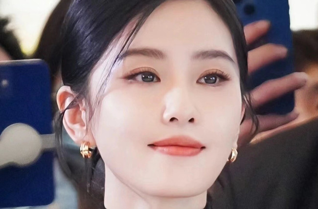 劉詩詩黑天鵝日常淡妝，廣西化妝彩妝專業(yè)分享