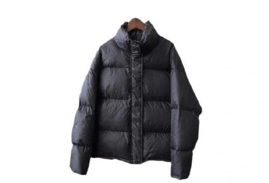 黑色短款羽絨服搭配技巧，廣西人物形象造型課程