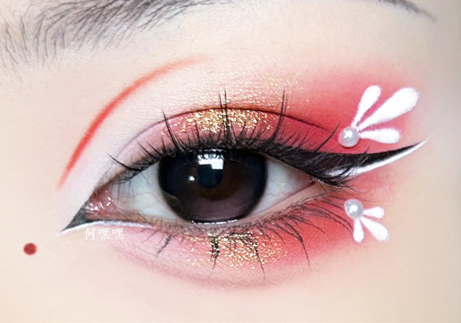 ?玉蘭花眼妝教程，零基礎(chǔ)化妝學(xué)習(xí)