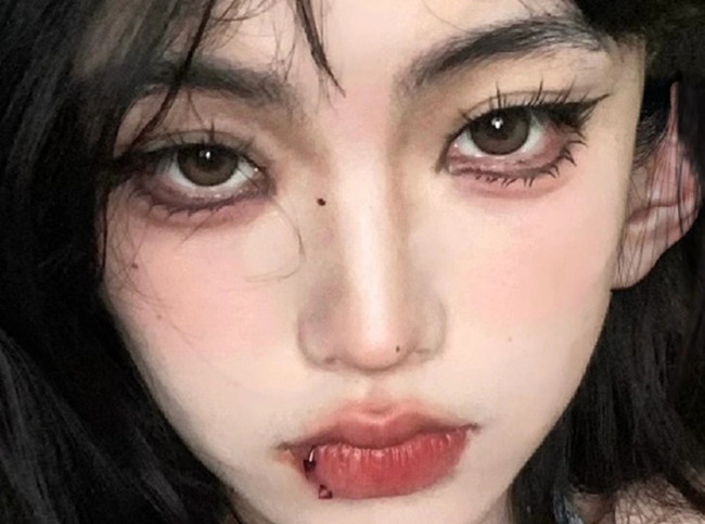 超A的亞裔混血辣妹眼妝教程，廣西網(wǎng)紅造型培訓(xùn)
