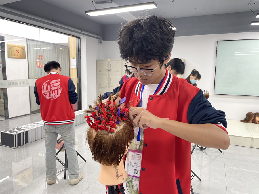 女士流行燙發(fā)款式：燙發(fā)類型有哪些？