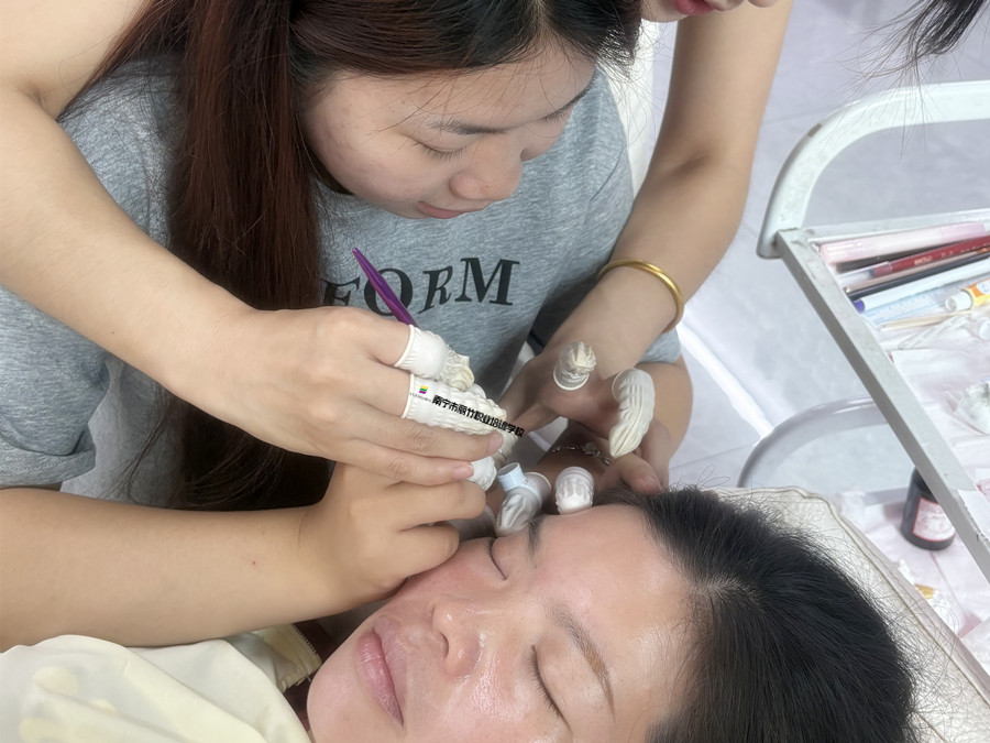 廣西紋眉操作：紋眉脫痂后為什么不上色？